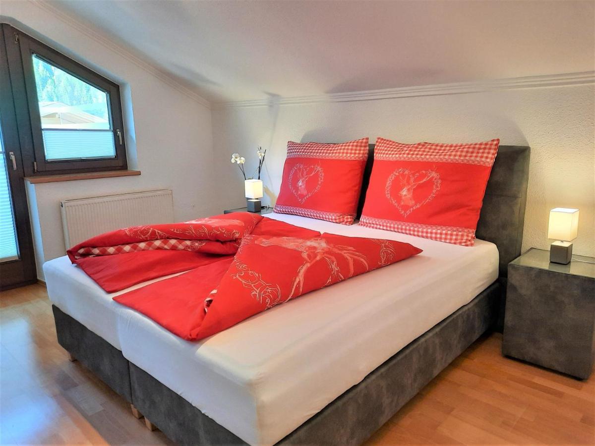 Garni Flori Villa Längenfeld Eksteriør billede