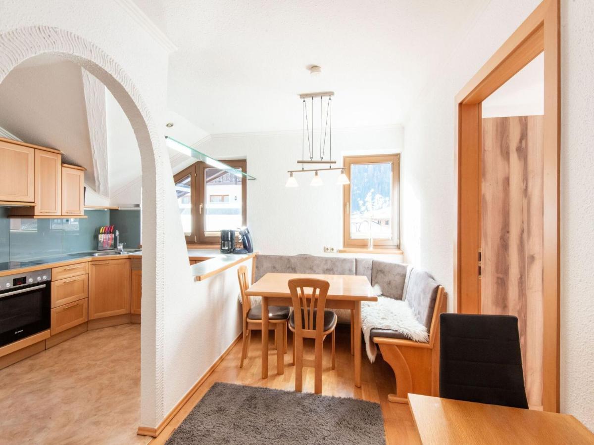 Garni Flori Villa Längenfeld Eksteriør billede