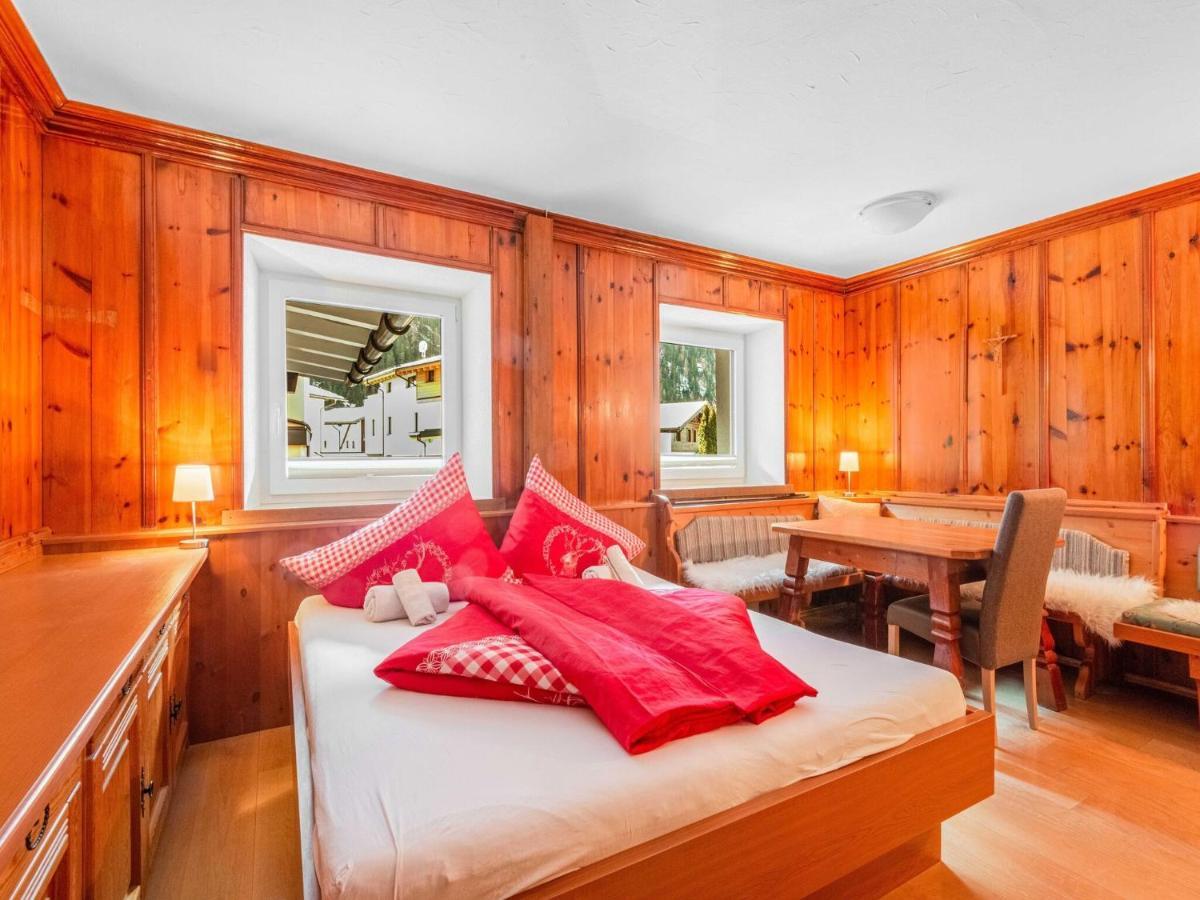 Garni Flori Villa Längenfeld Eksteriør billede